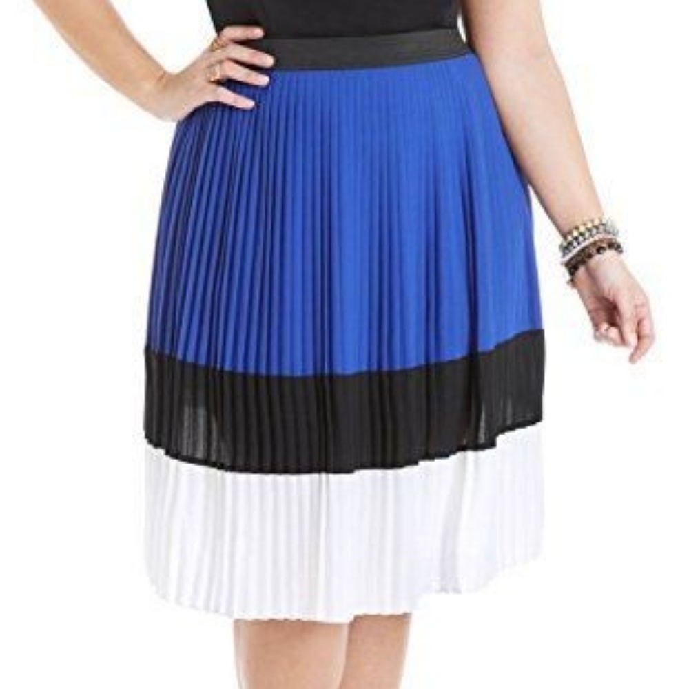 Fashion to Figure color blocked skirt.